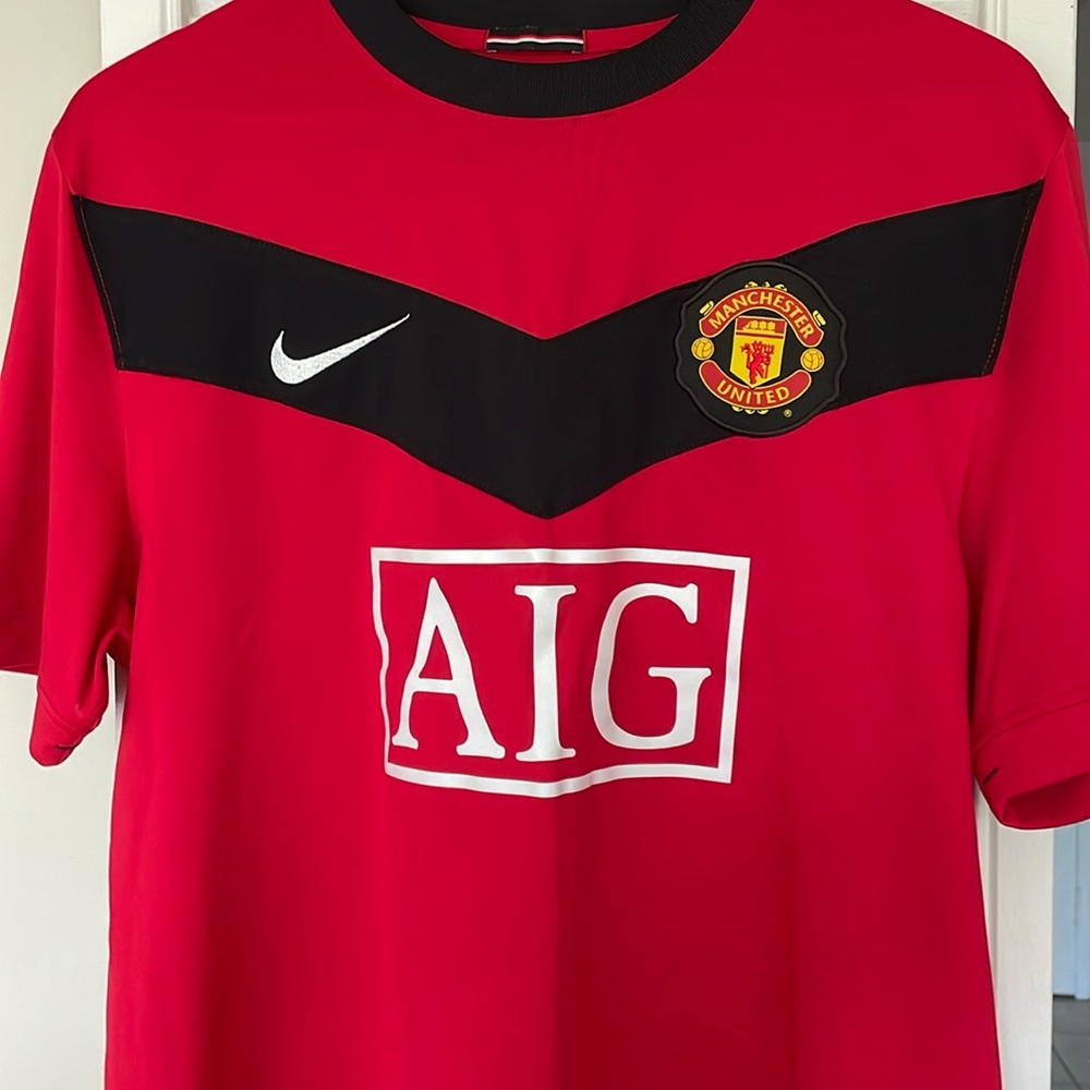 Excellent 2009-2010 Manchester United home shirt L